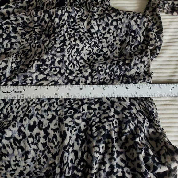 Leslie Fay Flowy Midi Dress Womens Sz 12 Sleeveless Key Hole Animal Print - Picture 12 of 13